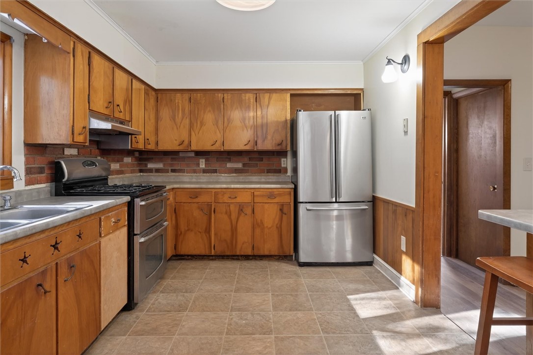 47 Pleasant Street Phelps, NY 14532 - Photo 12 of 32