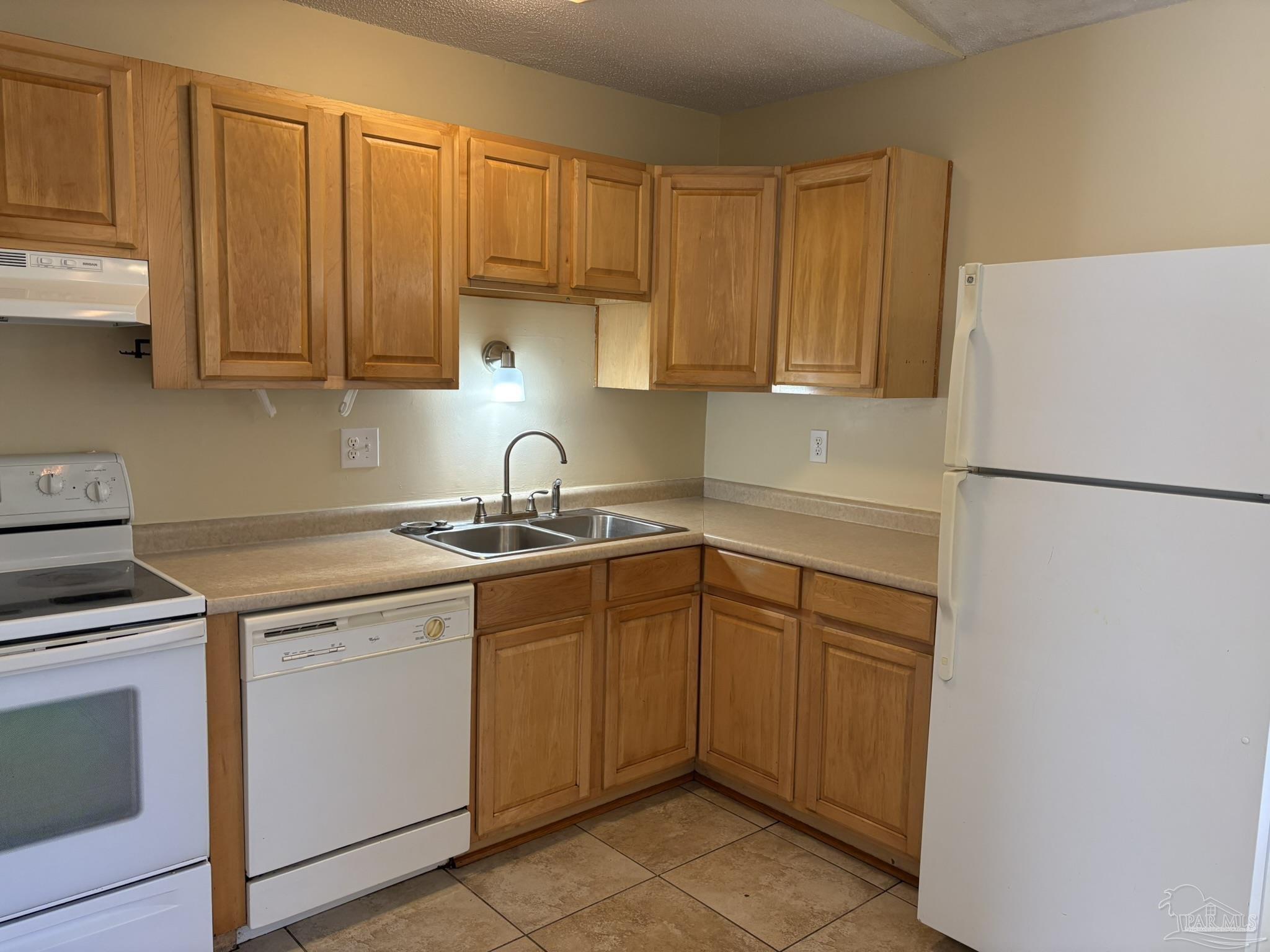 1361 Stanford Road Gulf Breeze, FL 32563 - Photo 4 of 18