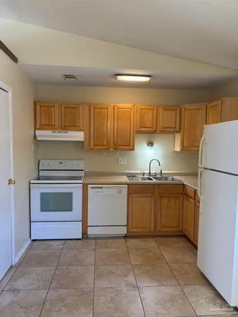 $1,700 | 1361 Stanford Road, Gulf Breeze, FL 32563