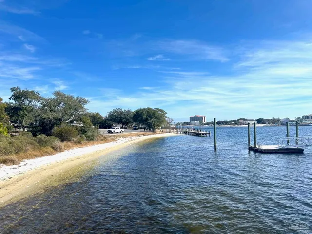 $325,000 | 949 Osprey Court, Pensacola, FL 32507