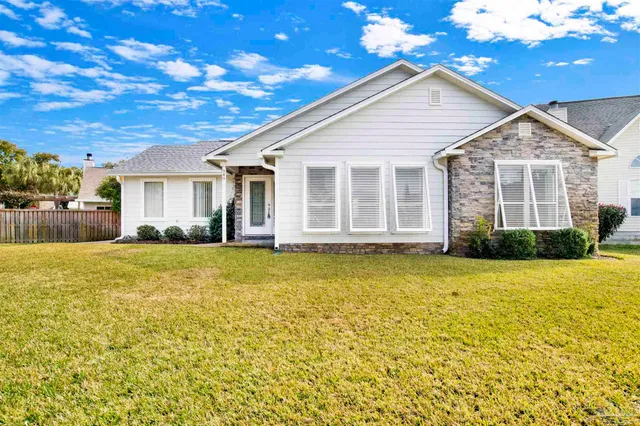 $325,000 | 949 Osprey Court, Pensacola, FL 32507