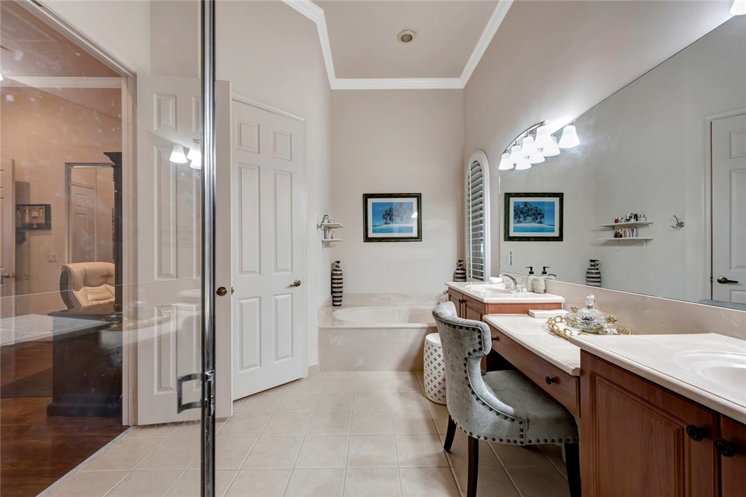 1781 Belmont Circle Southwest Vero Beach, FL 32968 - Photo 24 of 34 a view of a dining room with furniture