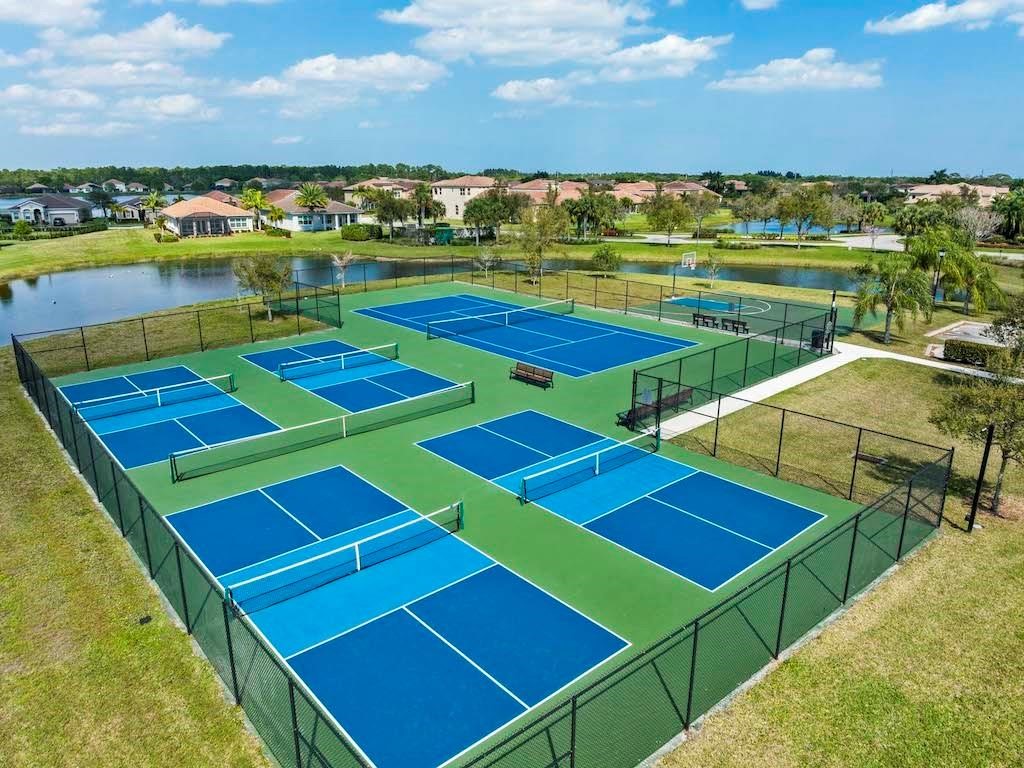 1781 Belmont Circle Southwest Vero Beach, FL 32968 - Photo 34 of 34 a view of a tennis court