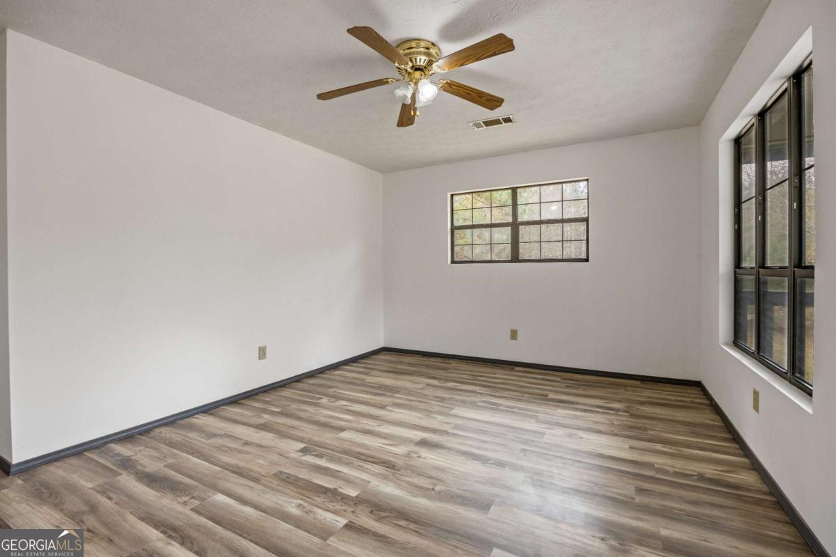 181 Lower Wirebridge Road Stephens, GA 30667 - Photo 3 of 35