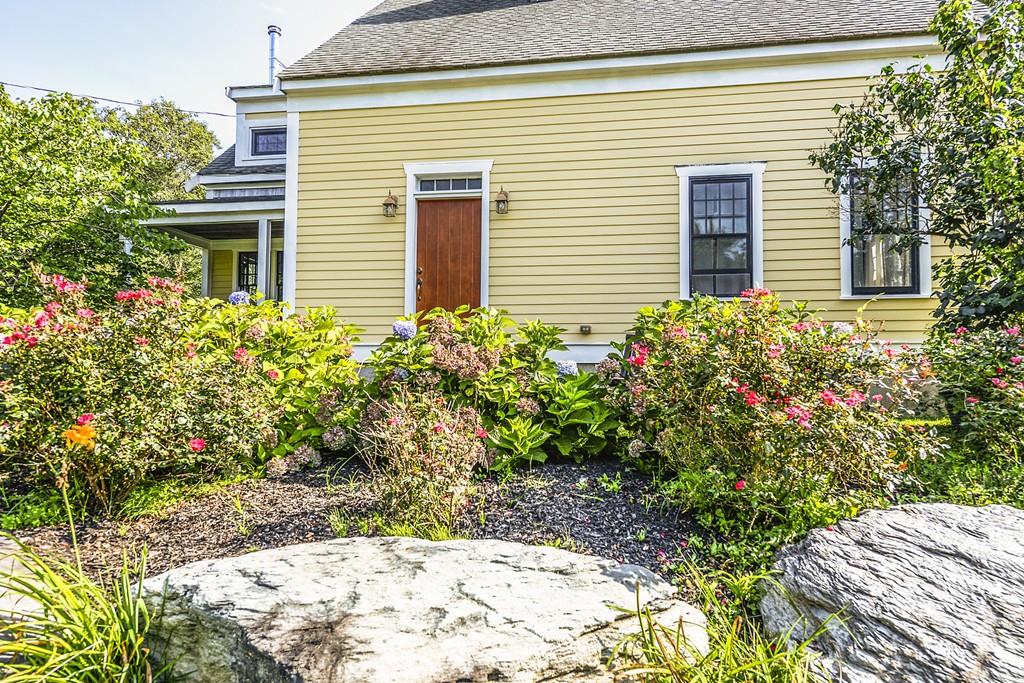 116 Hollyberry Hl Road Little Compton, RI 02837 - Photo 2 of 42 Gallery Image 2