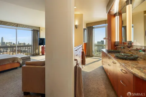 $5,950,000 | 2200 Sacramento Street, Unit 1601, San Francisco, CA 94115
