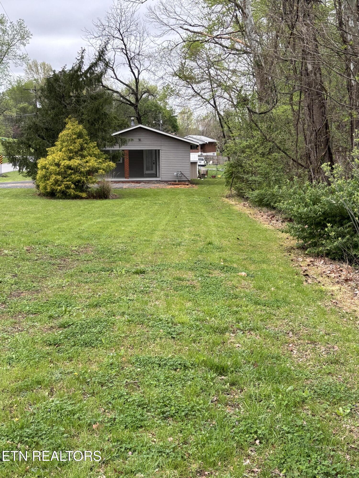 1004 Murphy Road Sevierville, TN 37862 - Photo 8 of 27 IMG_3783 2