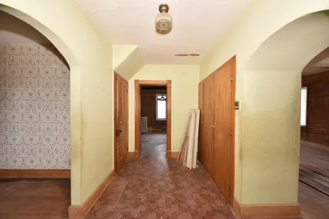 $169,000 | 825 Fredonia Avenue, Fredonia, WI 53021