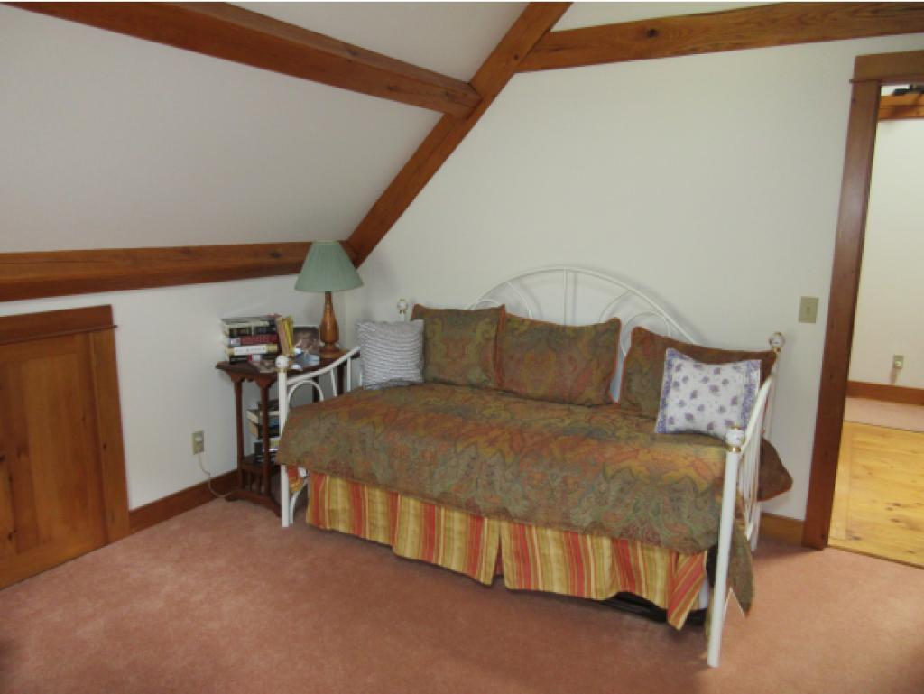 422 Middle Hancock Road Peterborough, NH 03458 - Photo 12 of 17