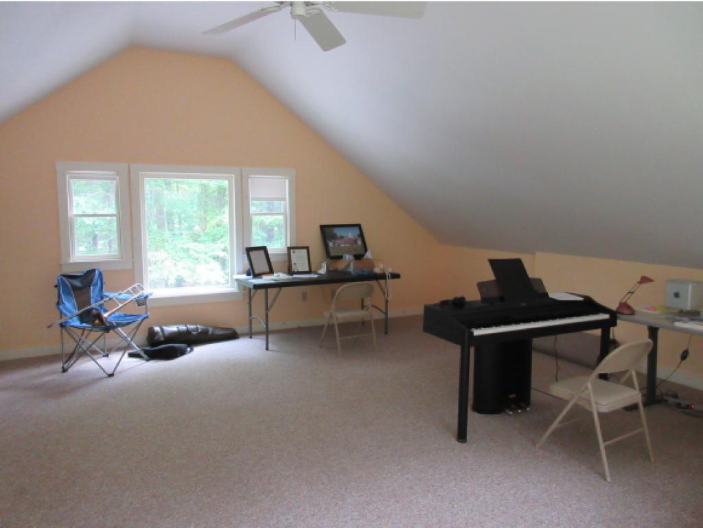 422 Middle Hancock Road Peterborough, NH 03458 - Photo 14 of 17