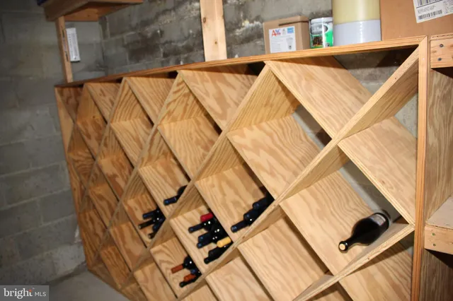 $6,000 | 176 South Patricia Drive, Swedesboro, NJ 08085