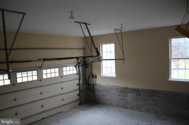 $6,000 | 176 South Patricia Drive, Swedesboro, NJ 08085