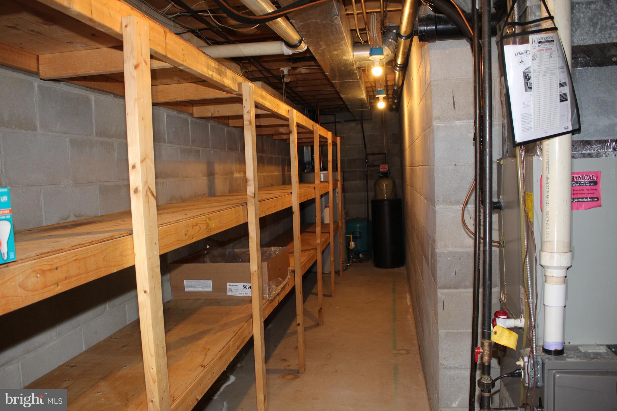 176 South Patricia Drive Swedesboro, NJ 08085 - Photo 8 of 61 a view of walk in closet