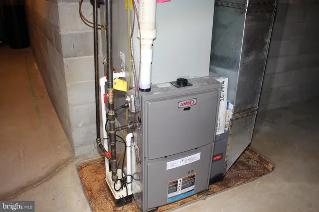 $6,000 | 176 South Patricia Drive, Swedesboro, NJ 08085