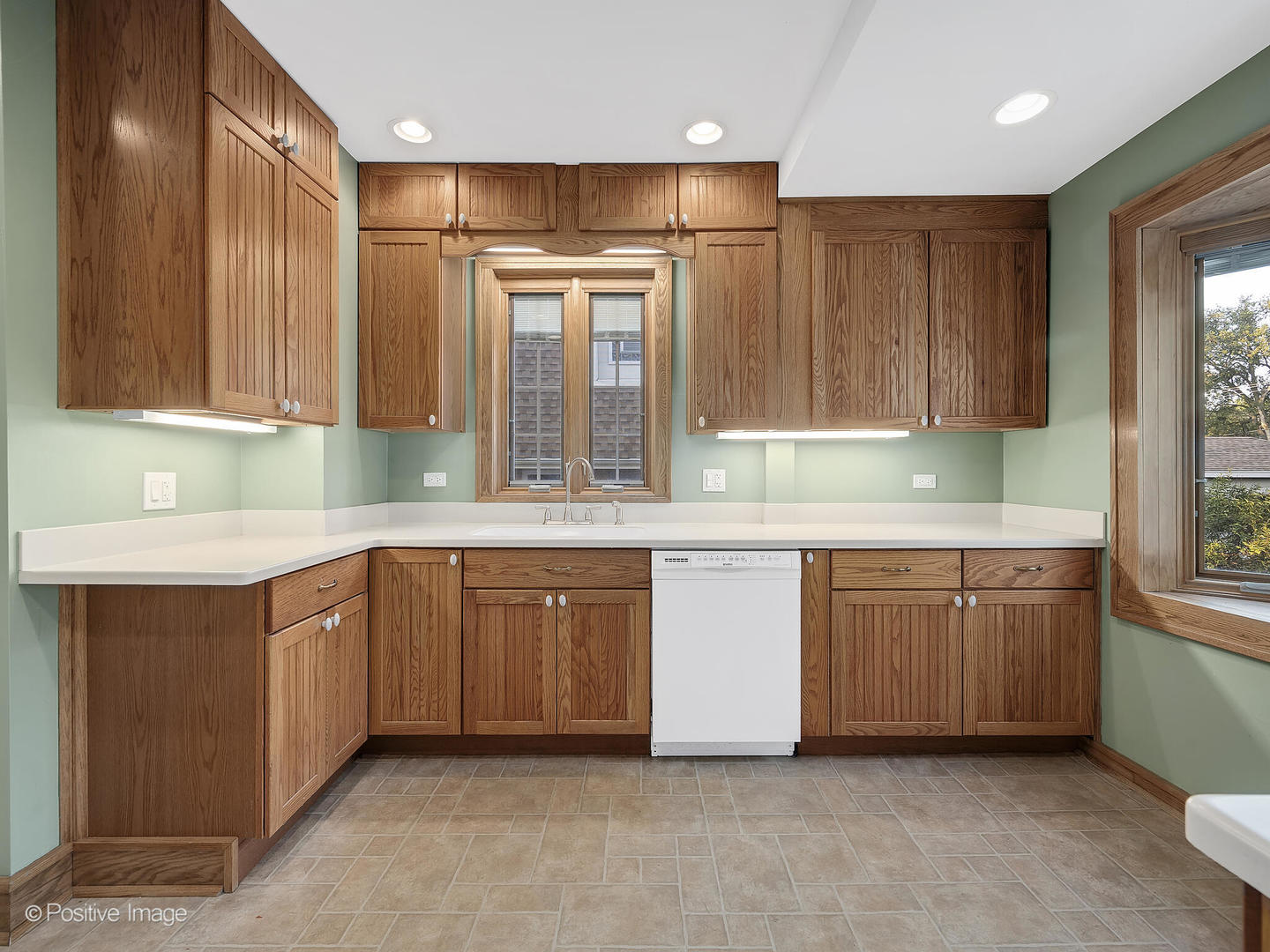 367 Highland Avenue Elmhurst, IL 60126 - Photo 8 of 26