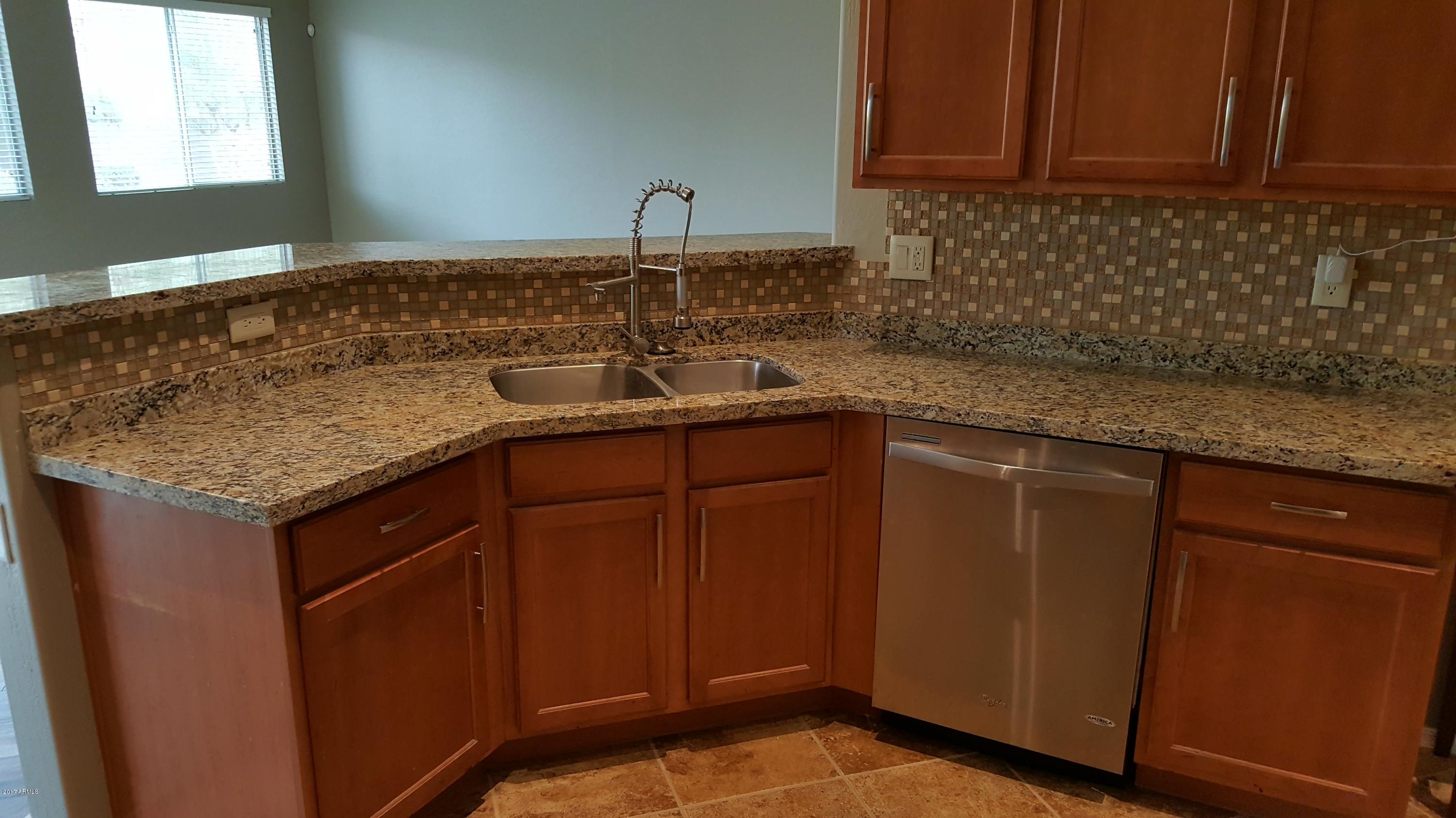 2018 West Maldonado Road Phoenix, AZ 85041 - Photo 12 of 33 20170531_153601