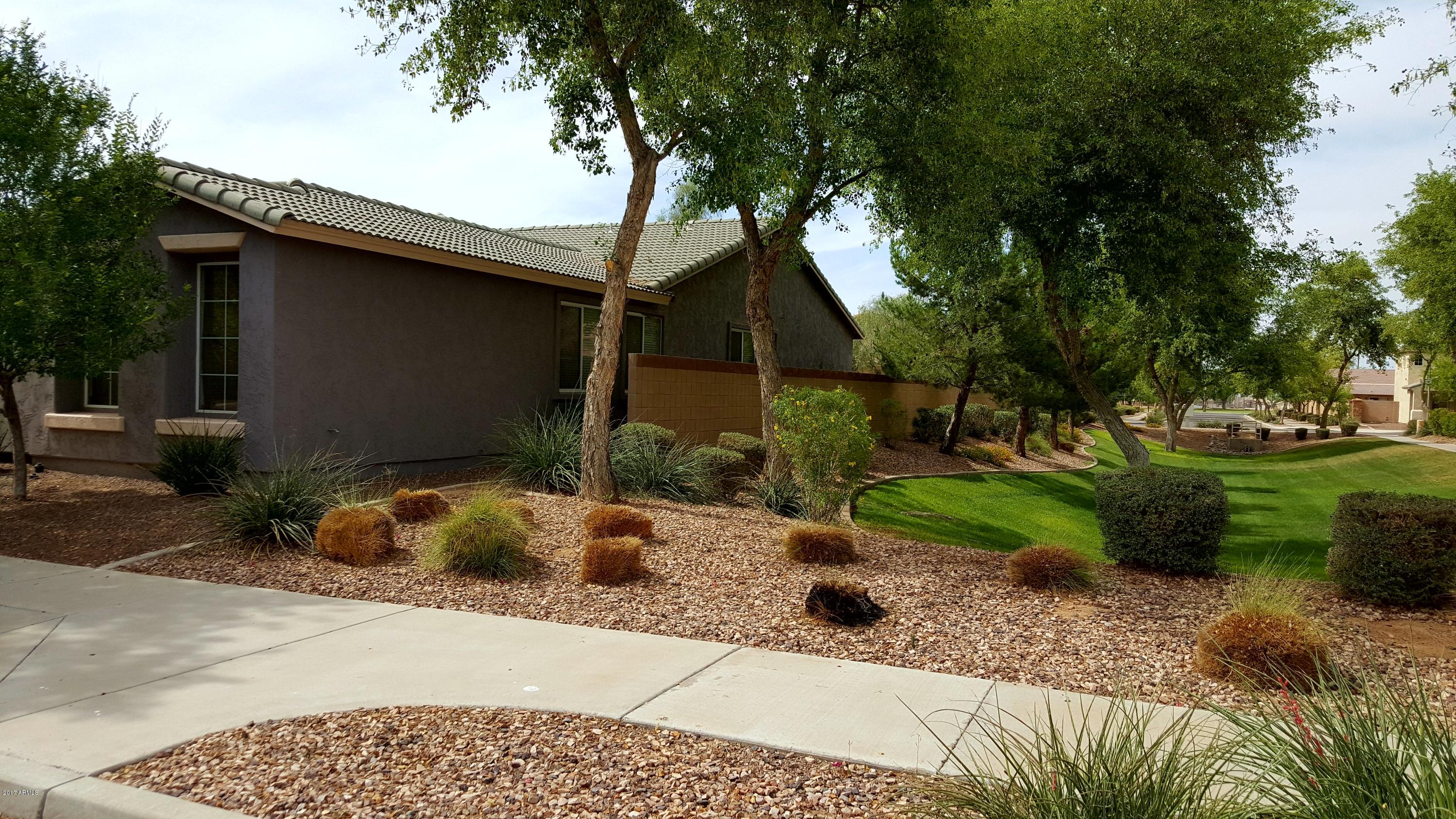 2018 West Maldonado Road Phoenix, AZ 85041 - Photo 2 of 33 20170531_151637