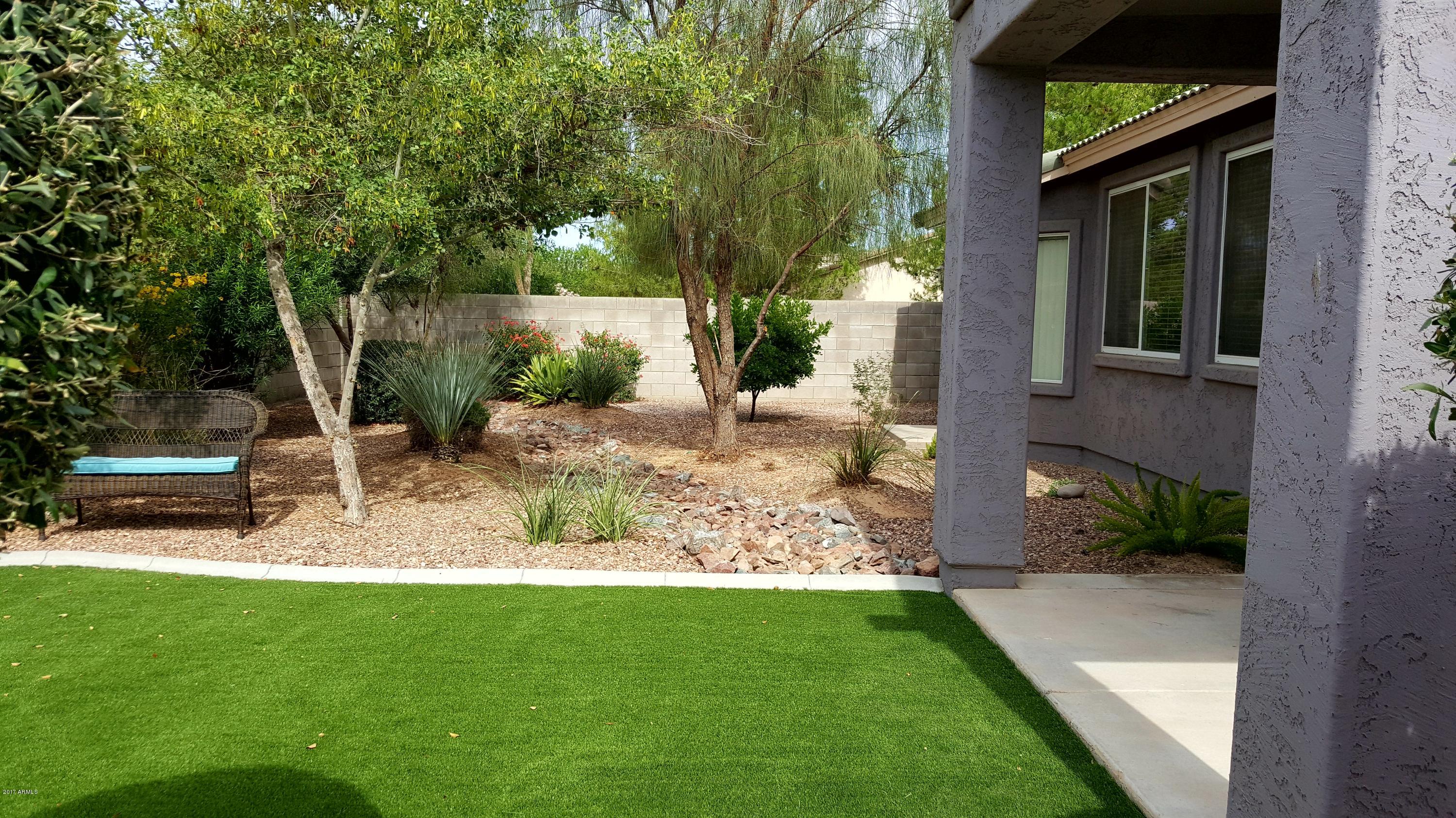 2018 West Maldonado Road Phoenix, AZ 85041 - Photo 5 of 33 20170531_152321