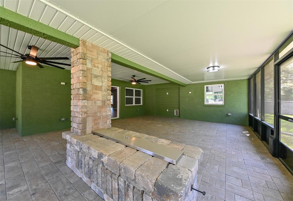 5430 West Tortuga Loop Lecanto, FL 34461 - Photo 23 of 51 a view of backyard of a house