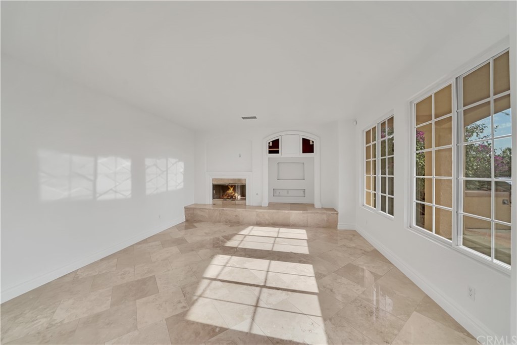 59 Renata Newport Coast, CA 92657 - Photo 14 of 33