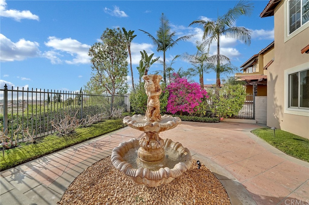 59 Renata Newport Coast, CA 92657 - Photo 26 of 33