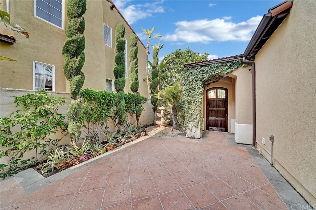 59 Renata Newport Coast, CA 92657 - Photo 30 of 33