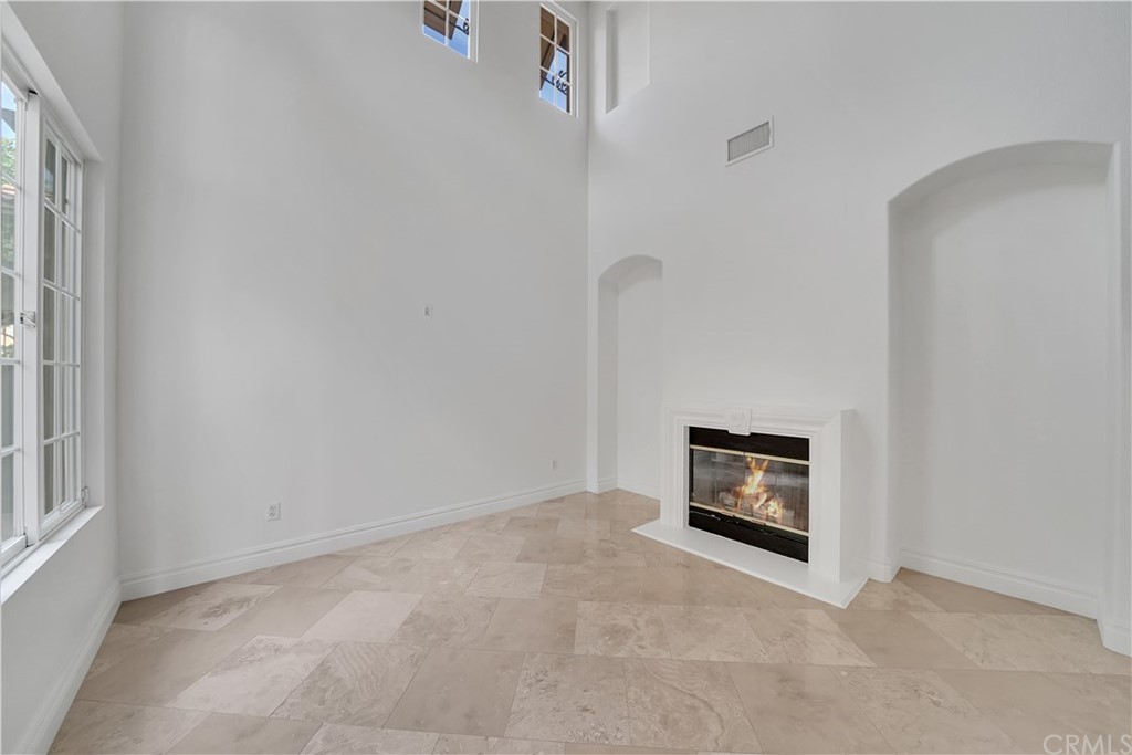 59 Renata Newport Coast, CA 92657 - Photo 4 of 33