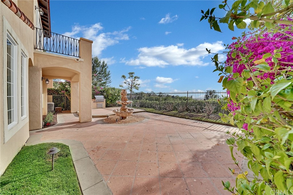 59 Renata Newport Coast, CA 92657 - Photo 31 of 33