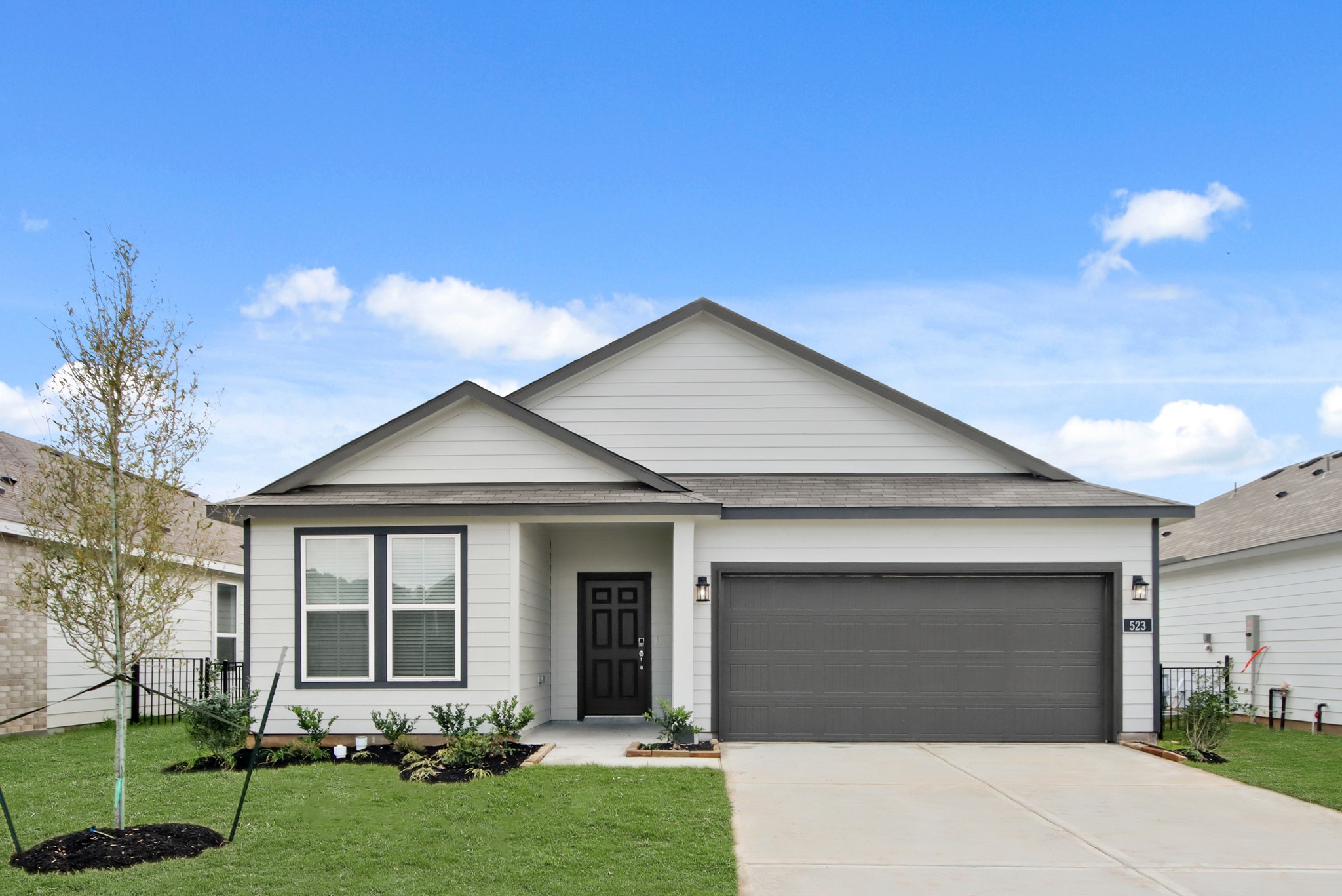523 Shoreview Drive Conroe, TX 77303 - Photo 1 of 28