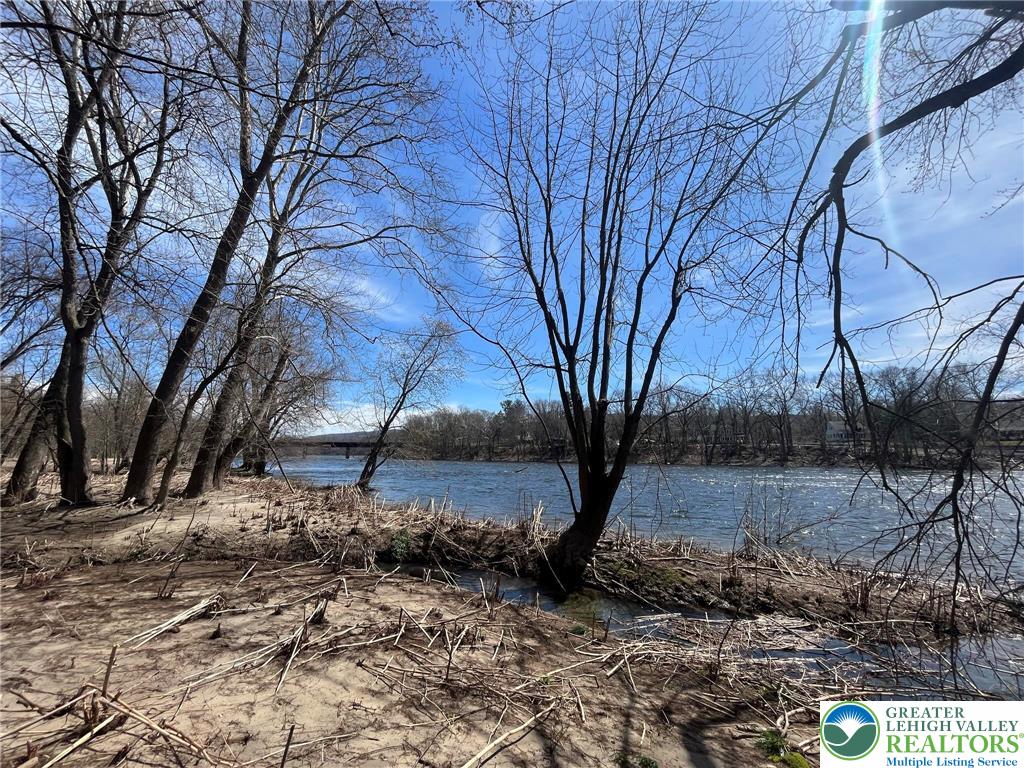 5675 Depues Road Bangor, PA 18013 - Photo 2 of 16 a backyard of a house with lots of green space