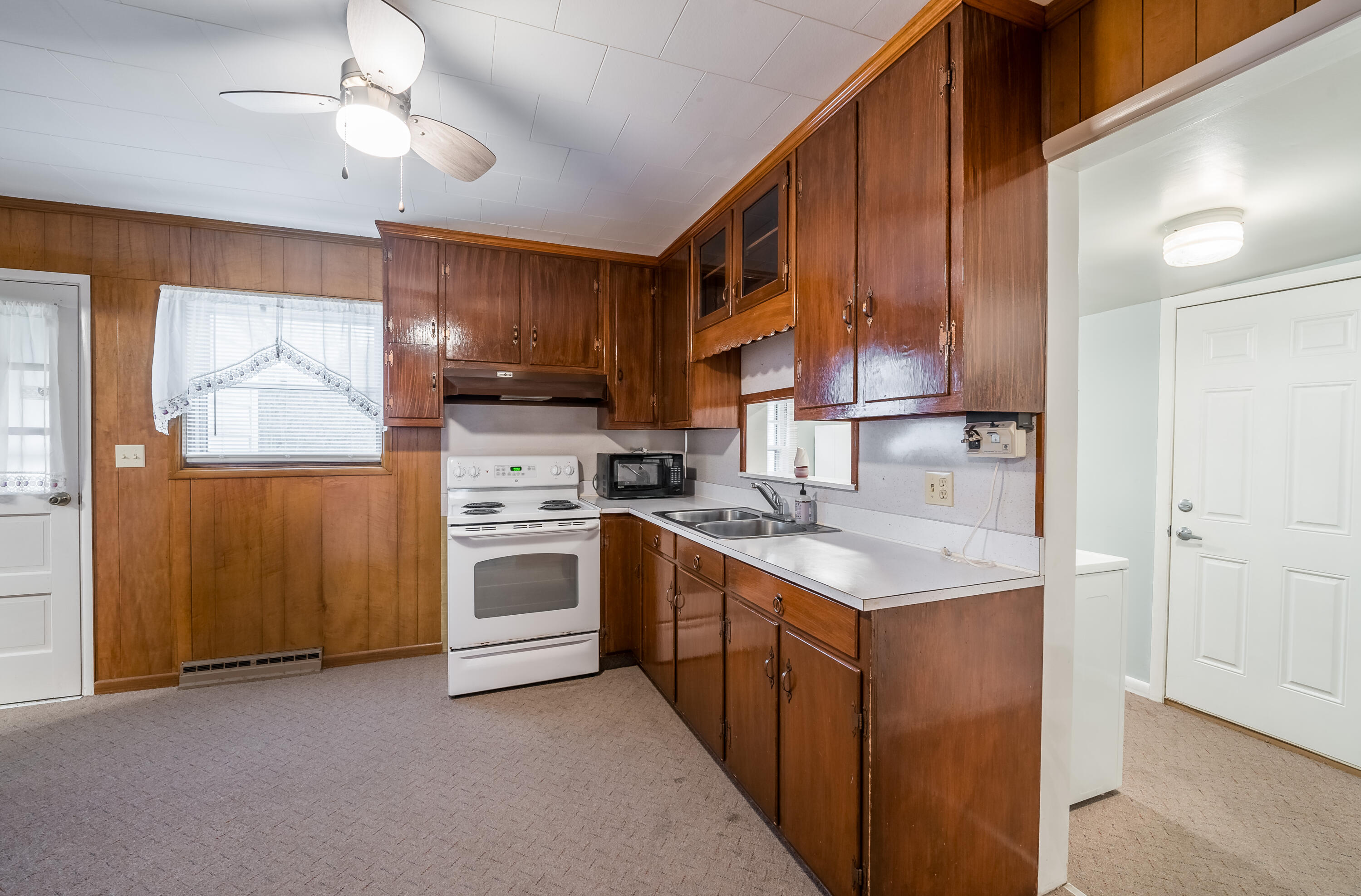 6067 Pasco-Montra Road Sidney, OH 45365 - Photo 9 of 33