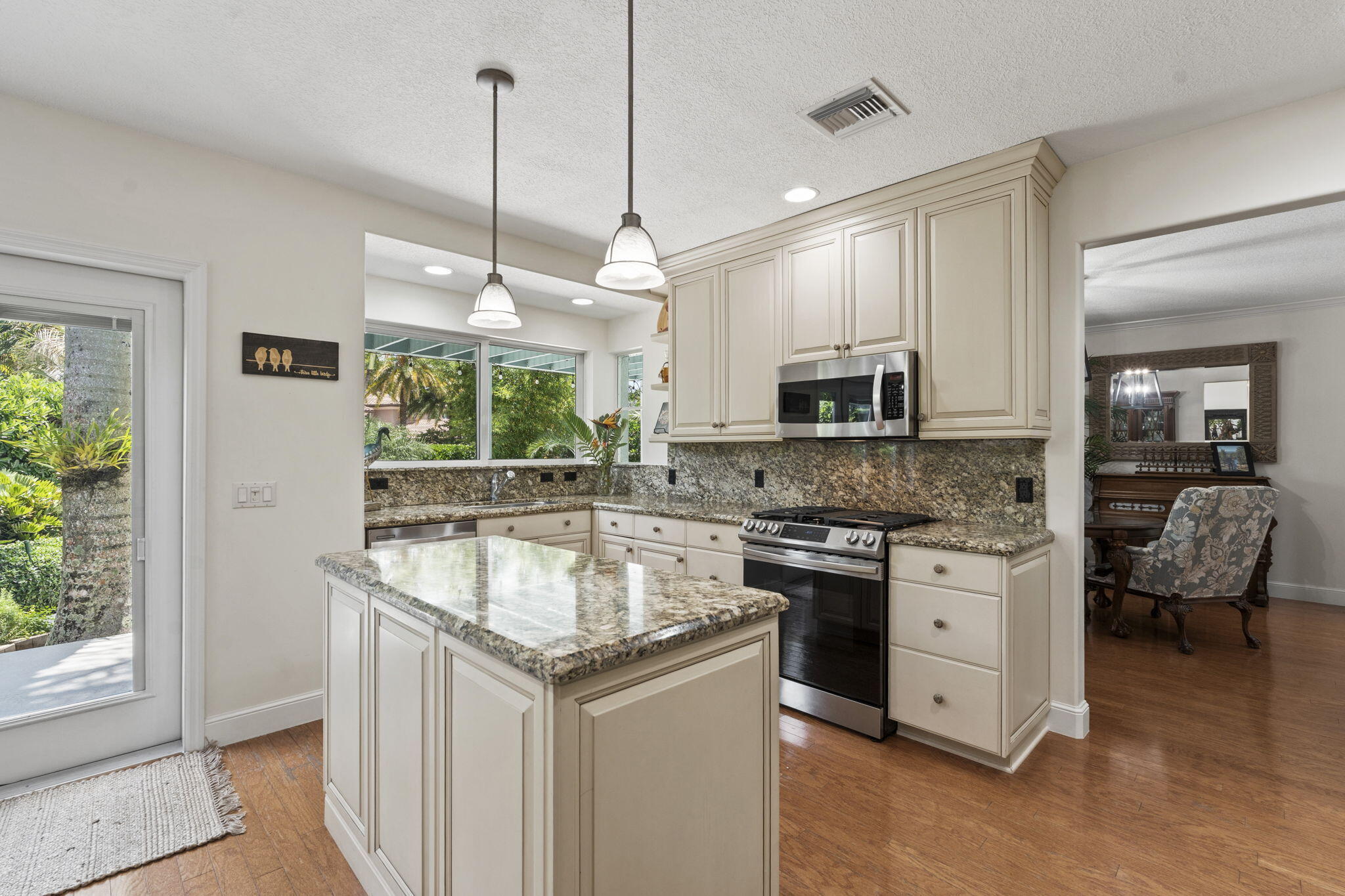 3663 Forecastle Court Stuart, FL 34997 - Photo 7 of 21 38-web-or-mls-DSC08686