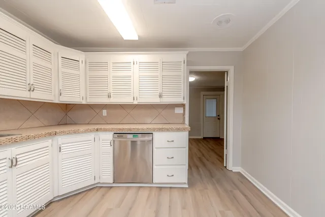 $120,500 | 208 North Cunningham Street, Rayne, LA 70578