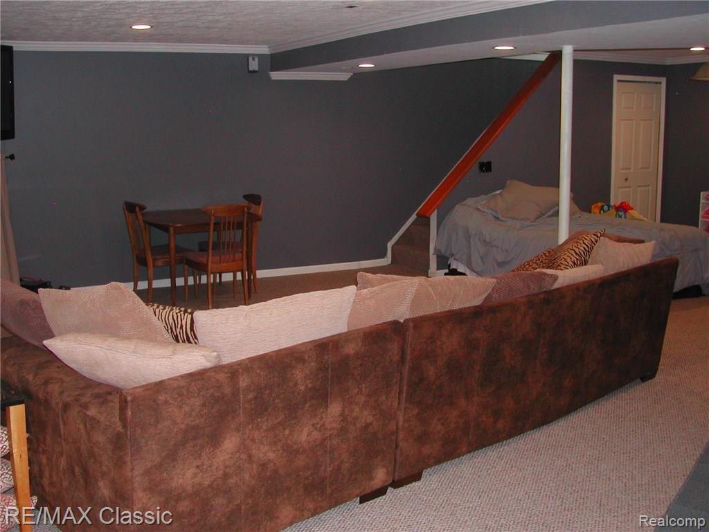 21744 Ruth Street Farmington Hills, MI 48336 - Photo 14 of 17