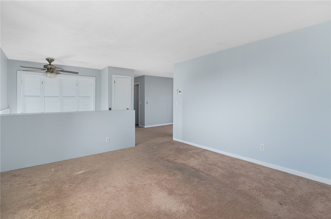 109 Redwood Road Portsmouth, RI 02871 - Photo 7 of 37 Gallery Image 7