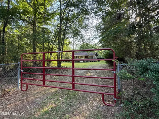 $139,000 | 1135 Mudline Road, Magnolia, MS 39652