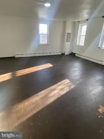 $1,500 | 2723-2725 West 3rd Street, Unit 1F, Chester, PA 19013