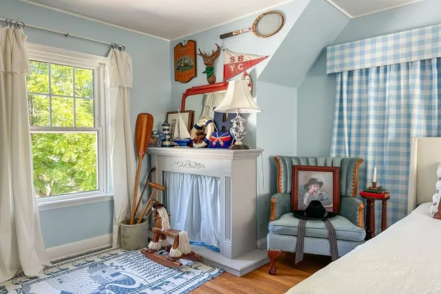 $185,000 | 1800 16th Avenue, Menominee, MI 49858