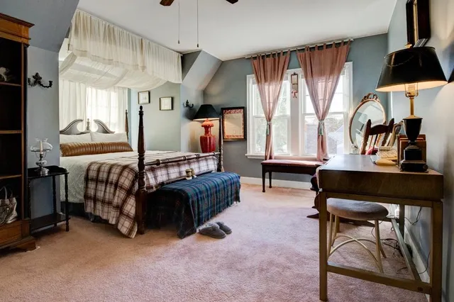 $185,000 | 1800 16th Avenue, Menominee, MI 49858