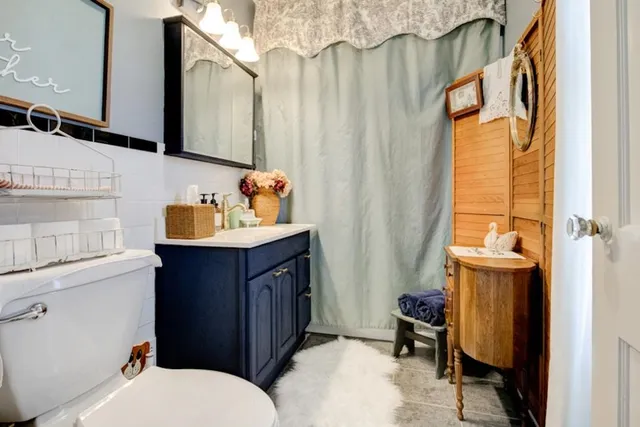 $185,000 | 1800 16th Avenue, Menominee, MI 49858