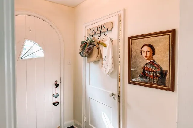 $185,000 | 1800 16th Avenue, Menominee, MI 49858