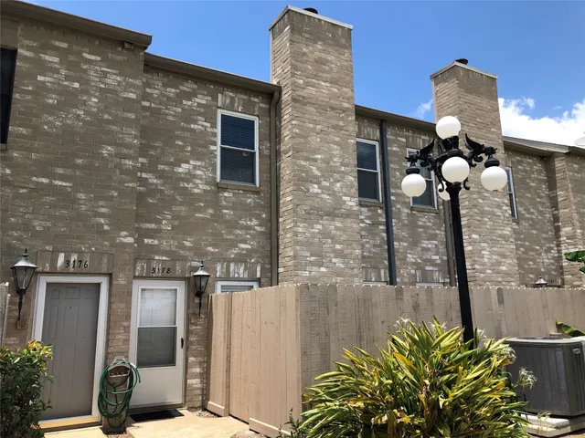 $1,800 | 3178 Holly Hall Street, Houston, TX 77054