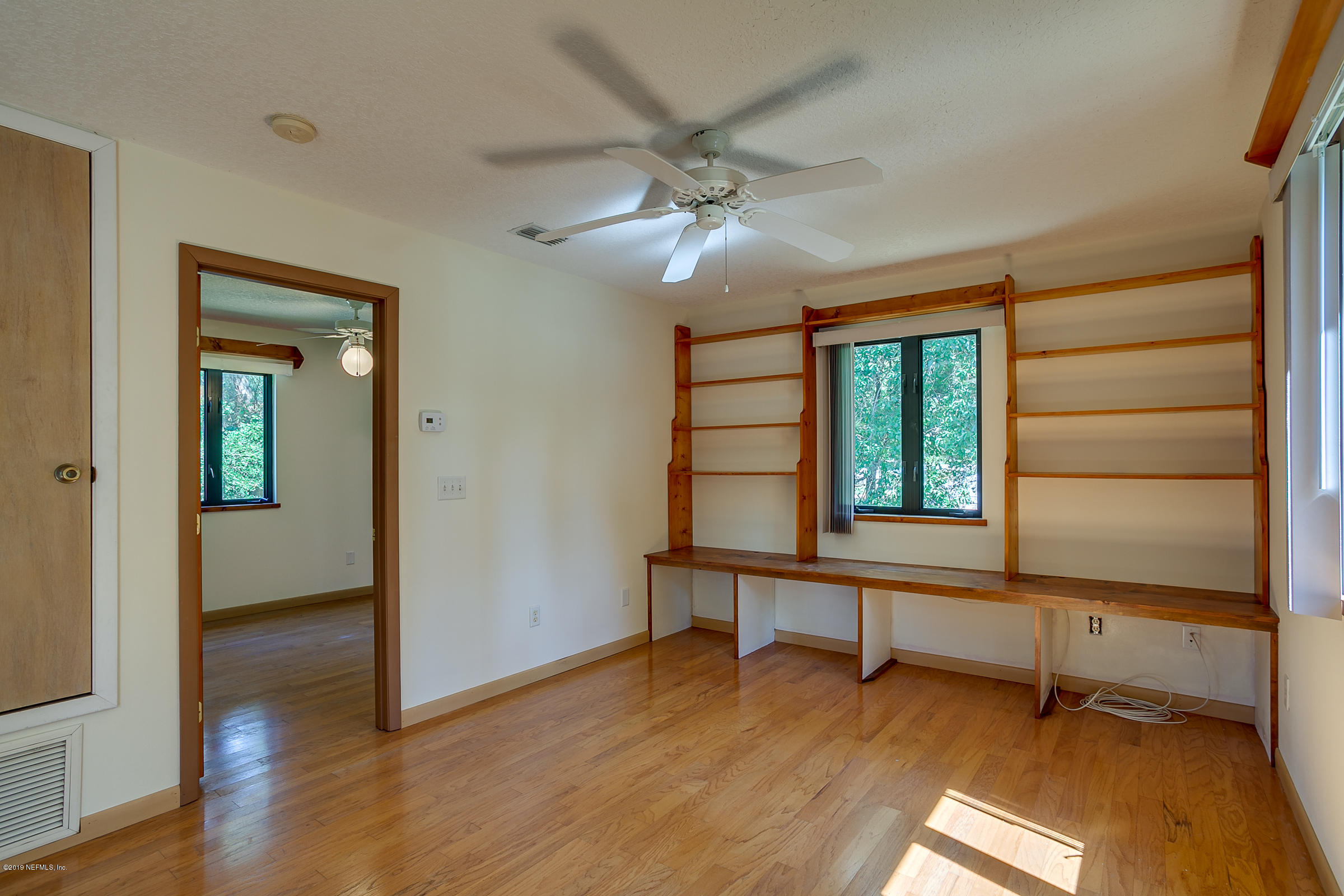 105 Sportsman Road Satsuma, FL 32189 - Photo 12 of 52 Living Room