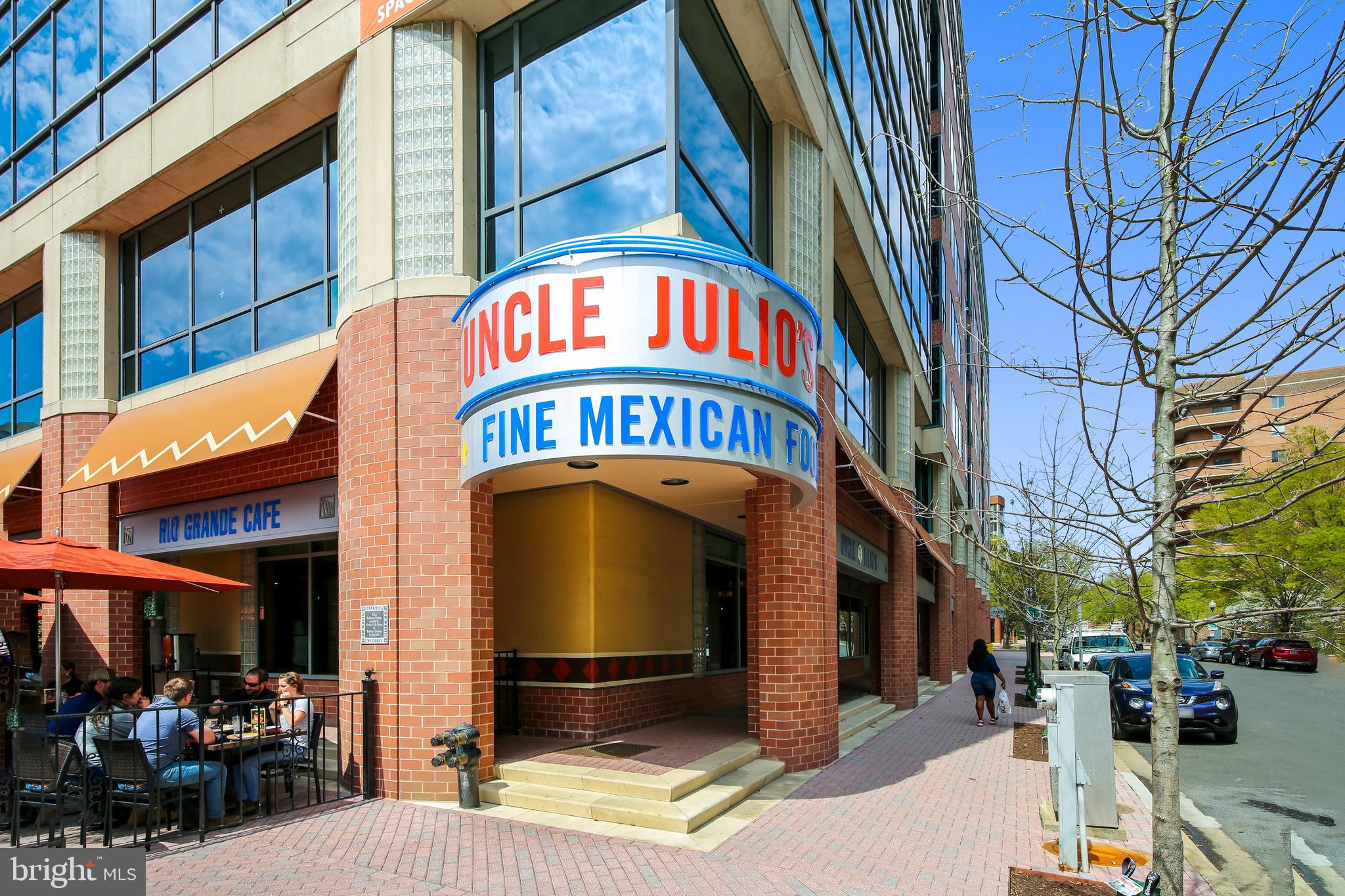 4141 North Henderson Road, Unit 322 Arlington, VA 22203 - Photo 51 of 53 Local restaurants offer a multitude of cuisines.