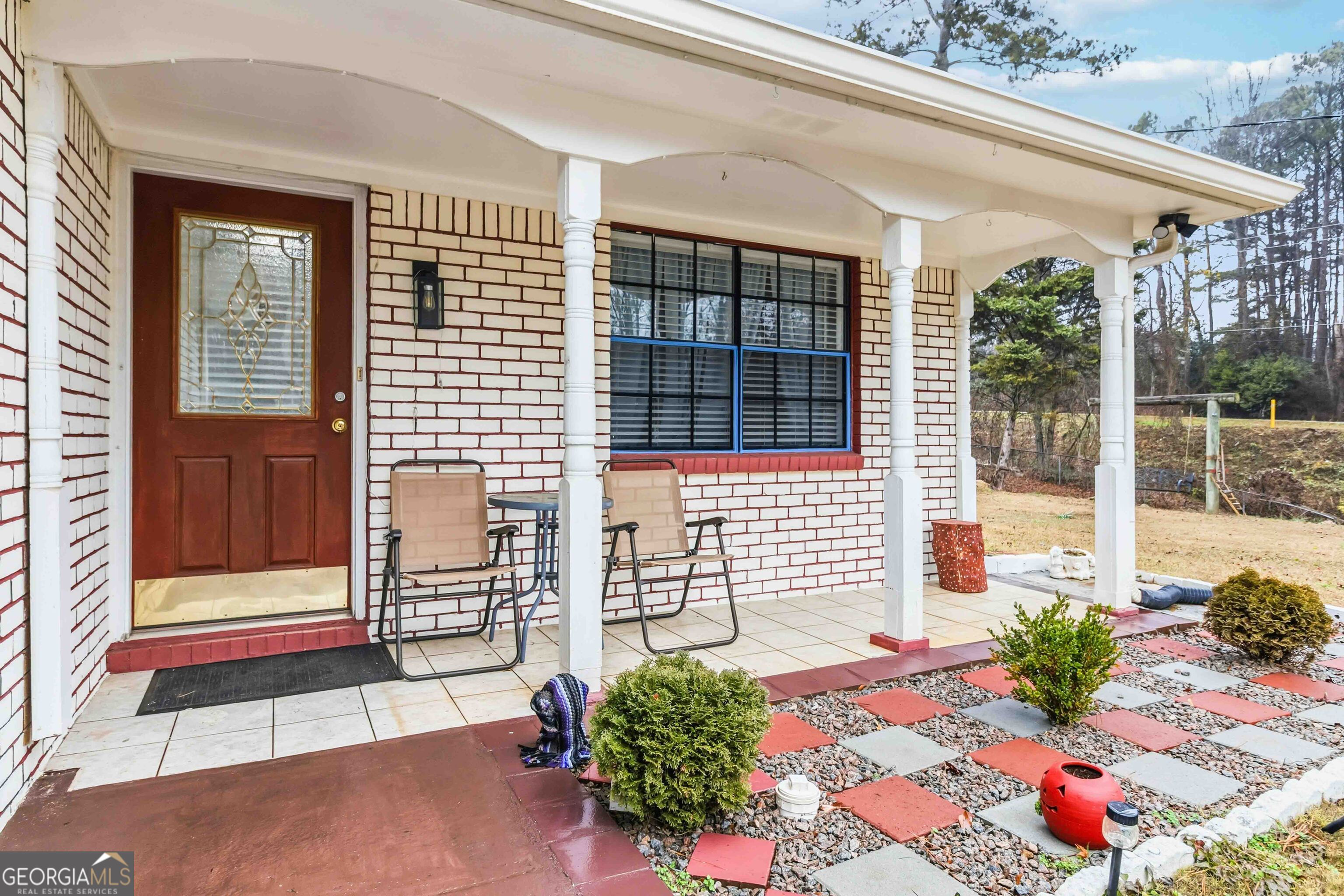 1677 Ridgeview Drive Northwest Conyers, GA 30012 - Photo 4 of 27