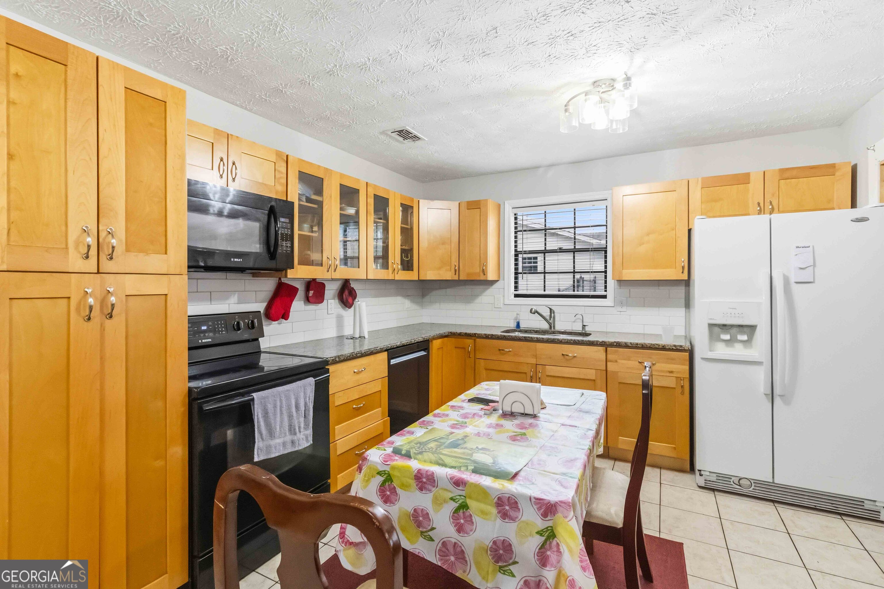 1677 Ridgeview Drive Northwest Conyers, GA 30012 - Photo 10 of 27