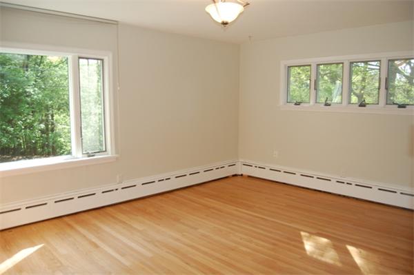 535 Concord Avenue Lexington, MA 02421 - Photo 6 of 9 Gallery Image 6