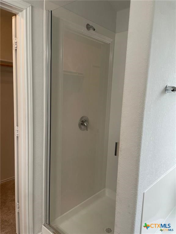 2411 Pintail Loop Copperas Cove, TX 76522 - Photo 13 of 13 a bathroom with a bathtub