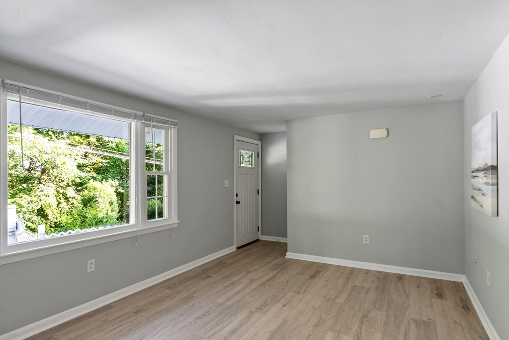62 Wendell Road Fitchburg, MA 01420 - Photo 3 of 24 Gallery Image 3