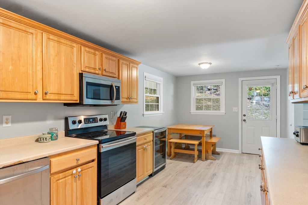 62 Wendell Road Fitchburg, MA 01420 - Photo 6 of 24 Gallery Image 6